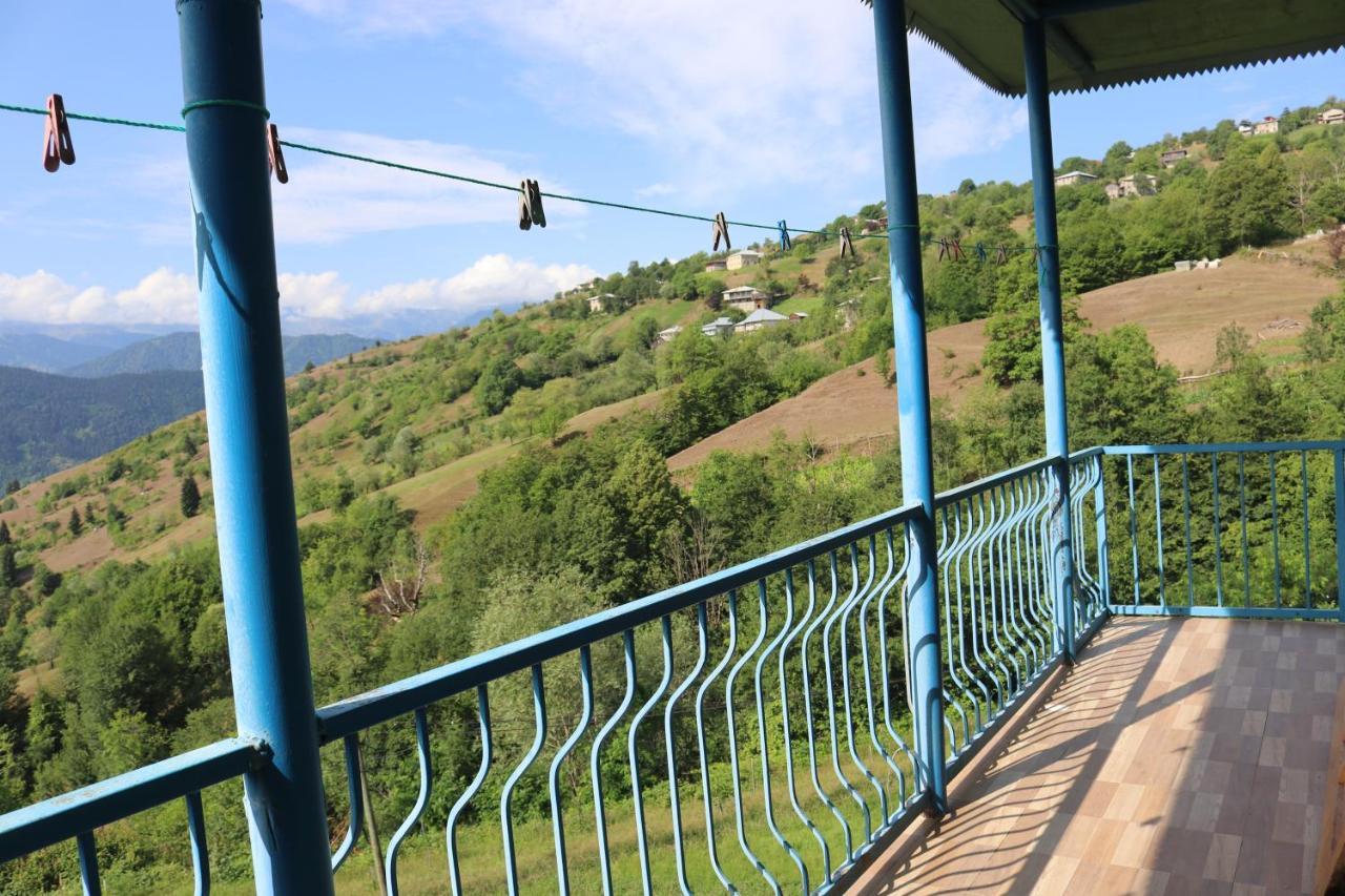 Guest House Chveni Ezo Khulo Екстер'єр фото