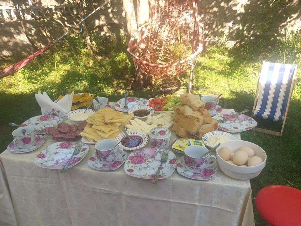 Guest House Chveni Ezo Khulo Екстер'єр фото